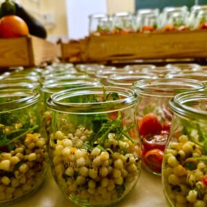 Perl-Couscous Salat im Glas 🌱